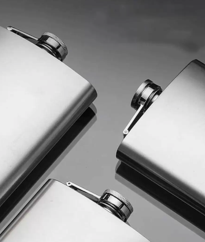 Stainless steel hip flask