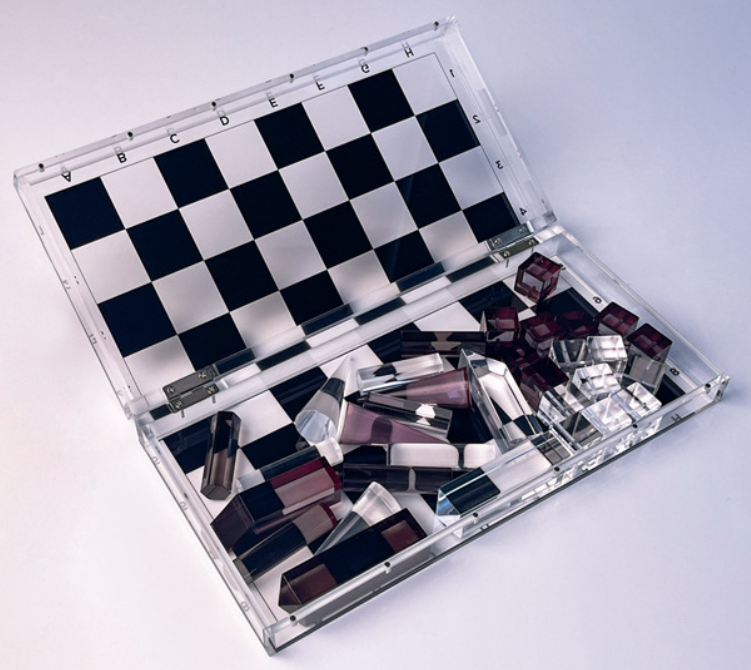 The Prism Chess Set Travel Edition